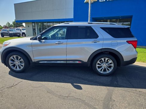 Used 2023 Ford Explorer Limited image 8
