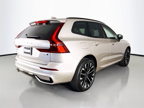 New 2026 Volvo XC60 B5 Ultra w/ Protection Package image 7