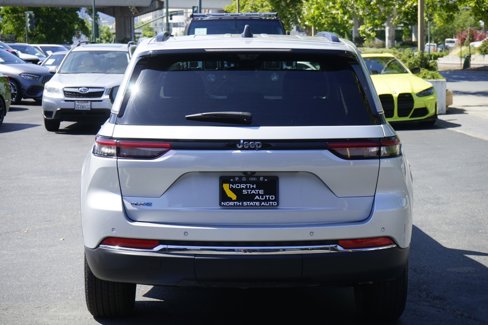 Used 2023 Jeep Grand Cherokee 4WD 4xe w/ Luxury Tech Group II image 9