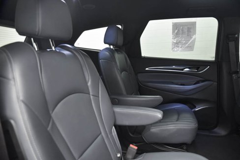 Used 2024 Buick Enclave Premium image 14