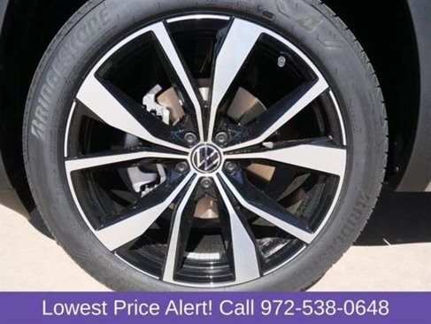 New 2025 Volkswagen Atlas SEL Premium R-Line image 24