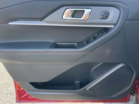 New 2025 Ford Explorer ST-Line image 12
