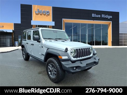 Used 2024 Jeep Wrangler Sport S image 1