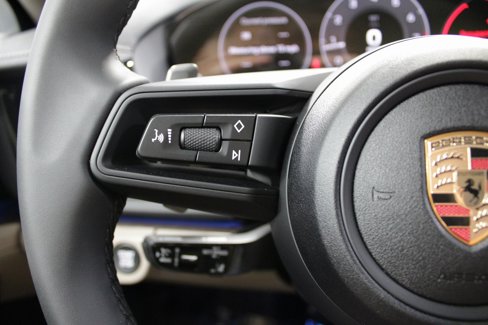 New 2025 Porsche Panamera 4 image 30