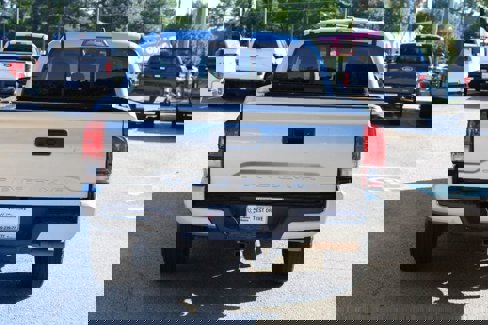 Used 2022 Toyota Tacoma SR image 8