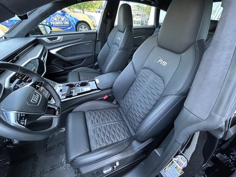 Used 2024 Audi RS 7 Performance image 10