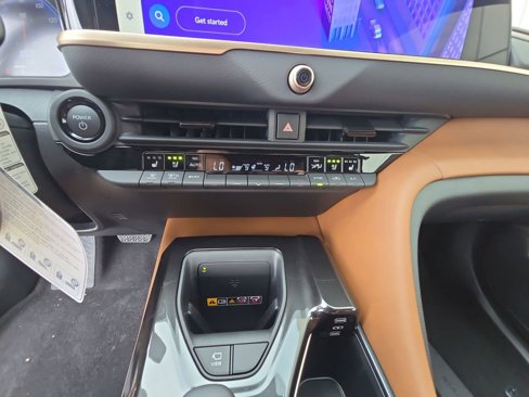 New 2025 Toyota Crown Signia image 26