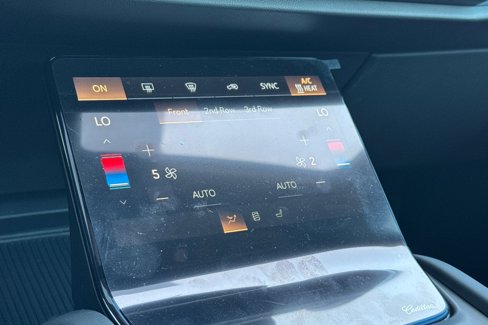 New 2026 Cadillac Vistiq Platinum image 22