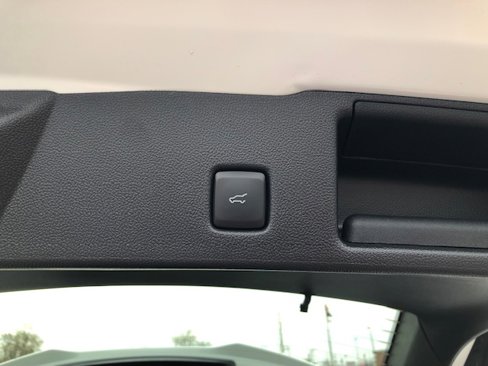 New 2025 Ford Escape ST-Line w/ Tech Pack #1 image 17