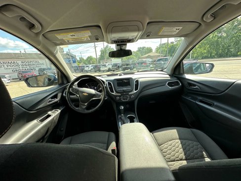 Used 2019 Chevrolet Equinox LT w/ Driver Convenience Package image 14