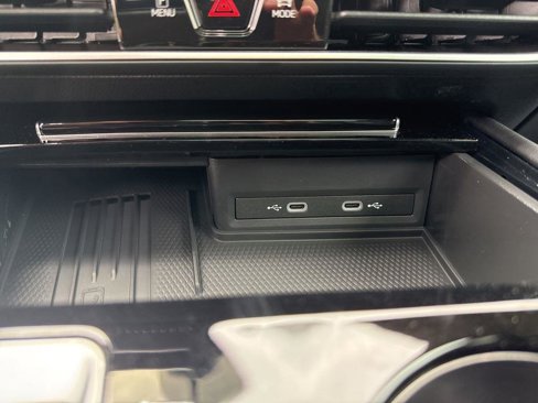 New 2025 Volkswagen Atlas SEL image 17