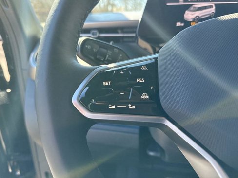 New 2025 Volkswagen ID. Buzz Pro S image 11