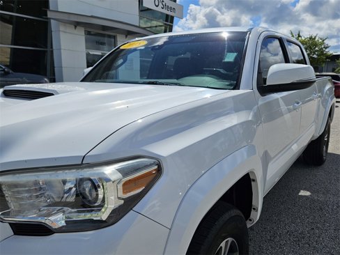 Used 2018 Toyota Tacoma TRD Sport image 20
