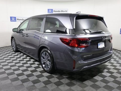 New 2026 Honda Odyssey Touring image 6