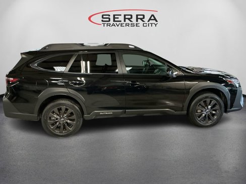 Certified 2025 Subaru Outback Onyx Edition image 4