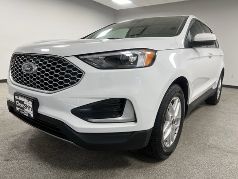 Used 2024 Ford Edge SEL image 4