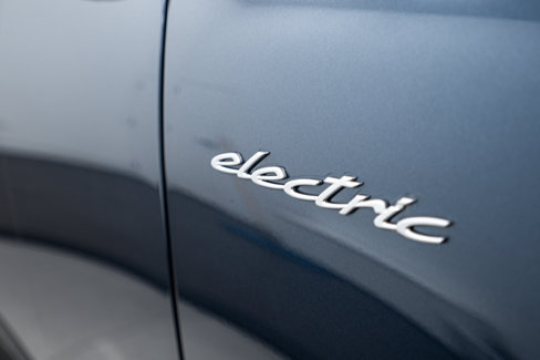 New 2025 Porsche Macan Turbo Electric image 12
