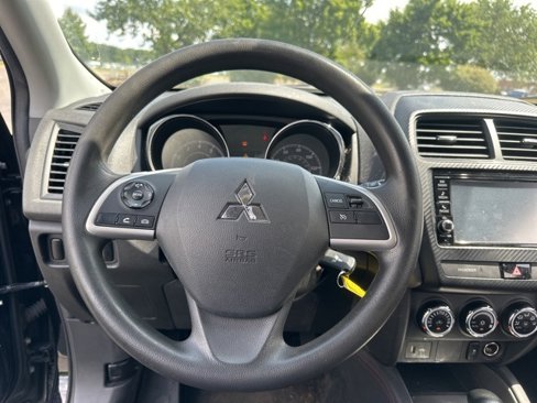 Used 2019 Mitsubishi Outlander Sport SE image 13