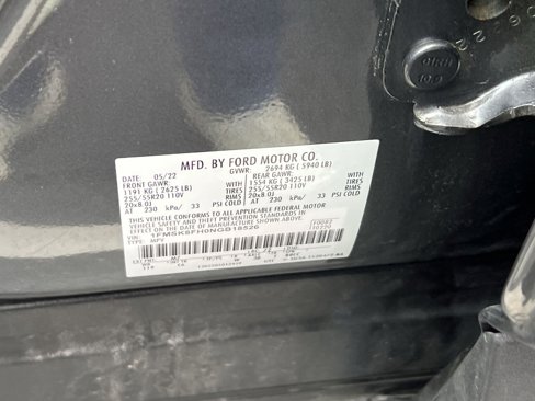 Used 2022 Ford Explorer Limited w/ Equipment Group 301A image 32