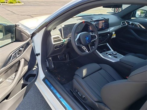 New 2026 BMW 440i xDrive Coupe w/ Parking Assistance Package image 9