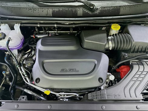 New 2025 Chrysler Pacifica Select image 18