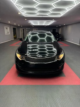 Used 2016 Kia Optima EX w/ Premium Package image 3