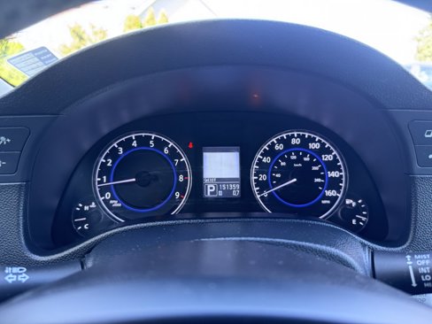 Used 2012 INFINITI G37 x image 22