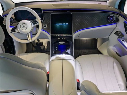 New 2026 Mercedes-Benz EQE 320 4MATIC SUV image 13