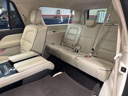 Used 2020 Lincoln Navigator L Black Label image 17