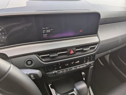 Certified 2025 Kia Seltos EX w/ EX Sunroof Package image 23