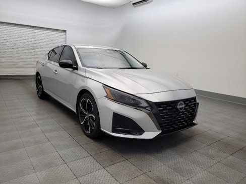 Used 2023 Nissan Altima 2.5 SR image 13