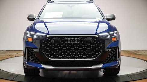 New 2025 Audi RS Q8 performance image 11