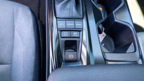 Used 2025 Toyota Camry LE image 24