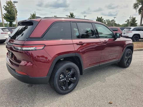 New 2025 Jeep Grand Cherokee Limited image 13