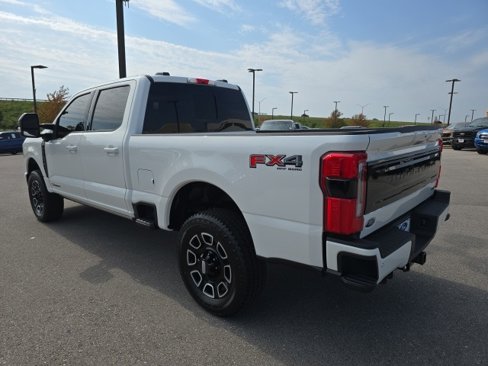 Used 2025 Ford F250 Platinum image 3