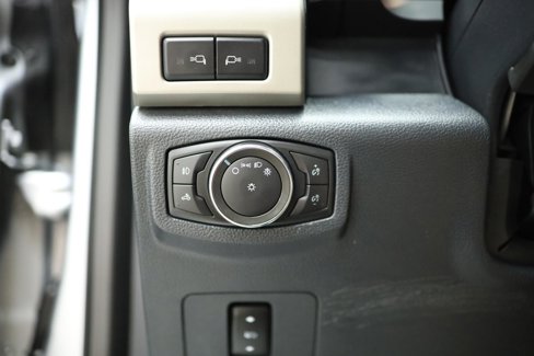 Used 2022 Ford F350 Lariat image 40