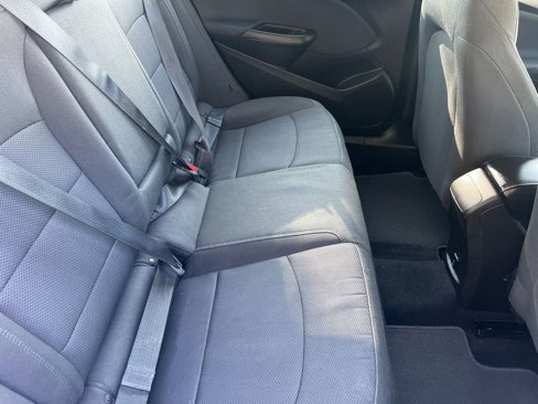 Used 2018 Chevrolet Cruze LT w/ Convenience Package image 12