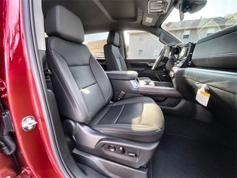 New 2026 GMC Sierra 2500 SLT w/ SLT Convenience Package image 28