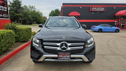 Used 2019 Mercedes-Benz GLC 300 w/ Premium Package image 5