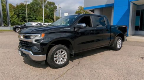 Used 2023 Chevrolet Silverado 1500 LT image 4
