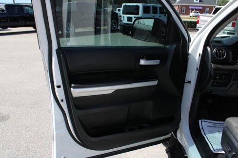 Used 2017 Toyota Tundra SR image 33