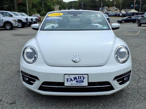 Used 2018 Volkswagen Beetle 2.0T SE image 2