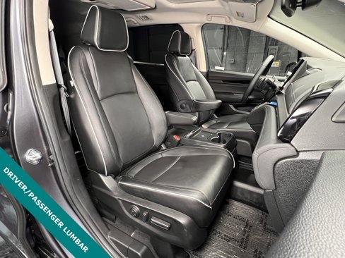 Used 2025 Honda Odyssey Touring image 4