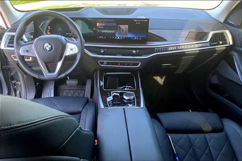 Used 2024 BMW X7 xDrive40i w/ Premium Package image 14