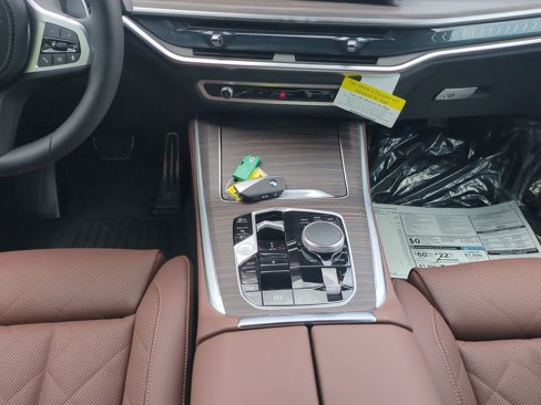 New 2026 BMW X5 xDrive50e w/ M Sport Package image 18