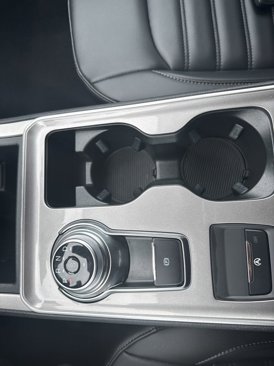 Used 2024 Ford Edge SEL image 9