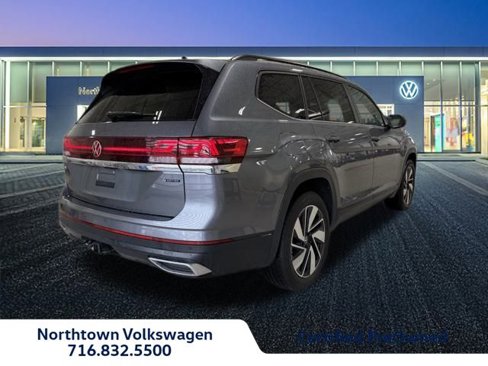 Certified 2024 Volkswagen Atlas SE image 3