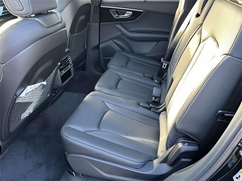 New 2026 Audi Q7 3.0T Prestige image 5