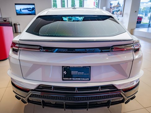 Used 2023 Lamborghini Urus S image 5