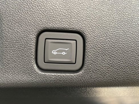 New 2026 Chevrolet Traverse LT w/ Driver Confidence Package image 28